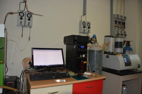 TGA coupled with DSC